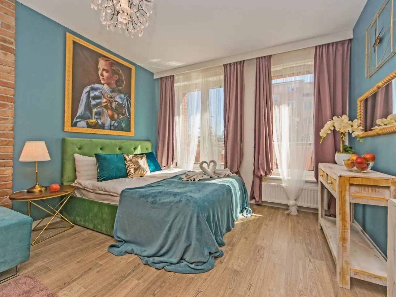Apartament Starogdanski 20 contacts
